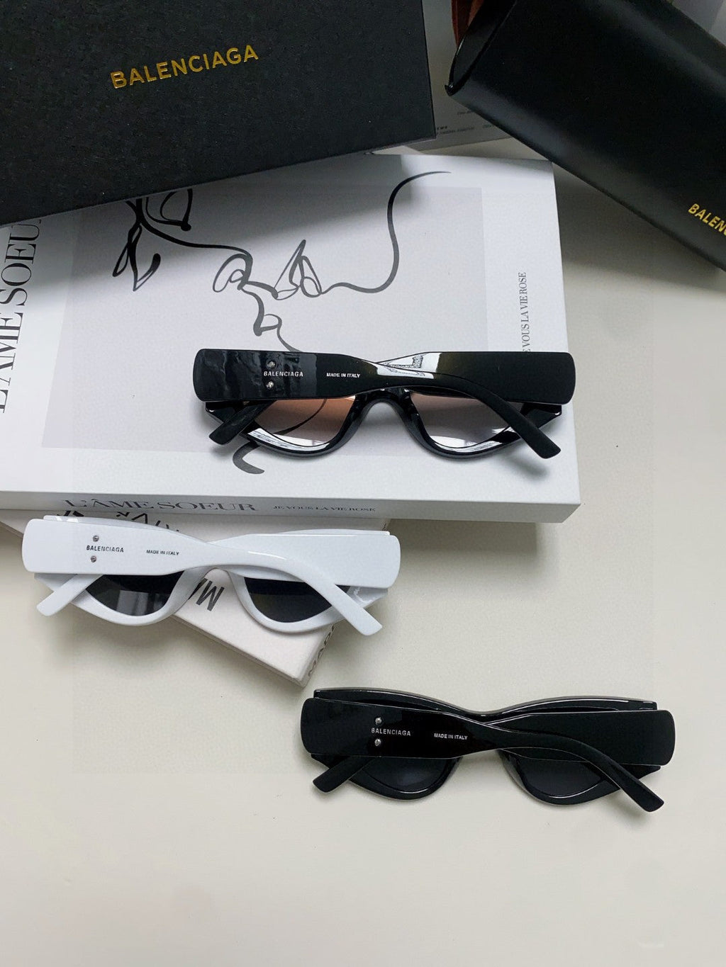 Balenciaga Polarized Cat-Eye Silver Lens Sunglasses for Men & Women - detail image 8