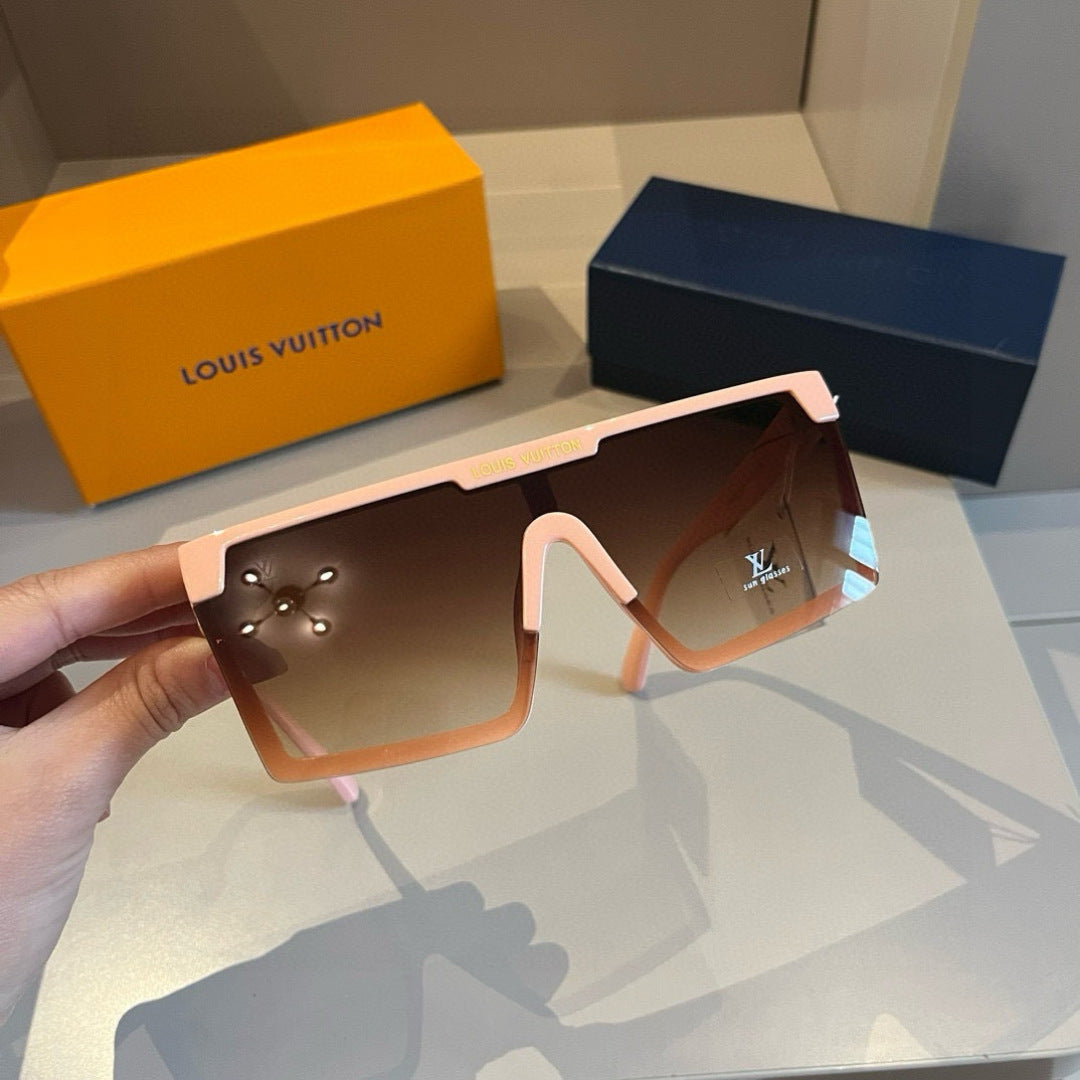 Louis Vuitton Fashion Gold Lens Sunglasses for Men & Women - 464683 - detail image 5
