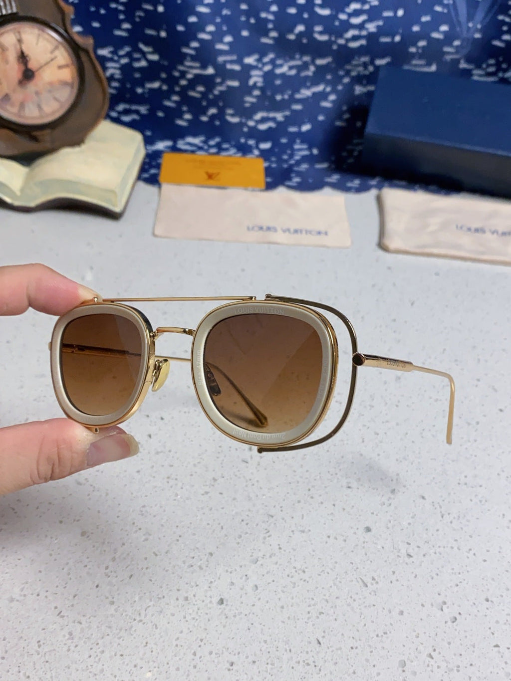 Louis Vuitton Round Brown Lens Sunglasses for Men & Women - detail image 6