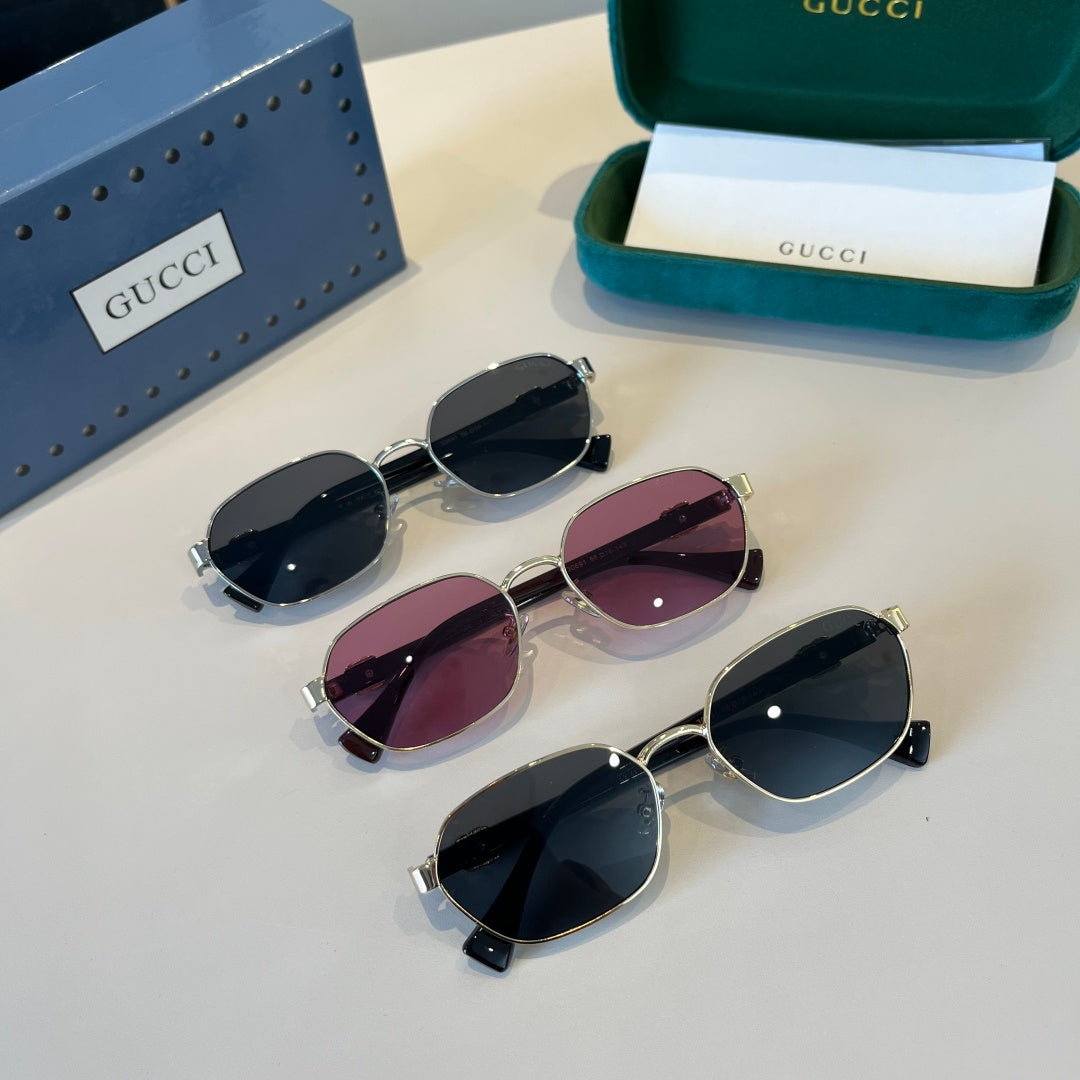 Gucci Polarized Fashion Silver Lens Sunglasses for Men - 866937 - detail image 11