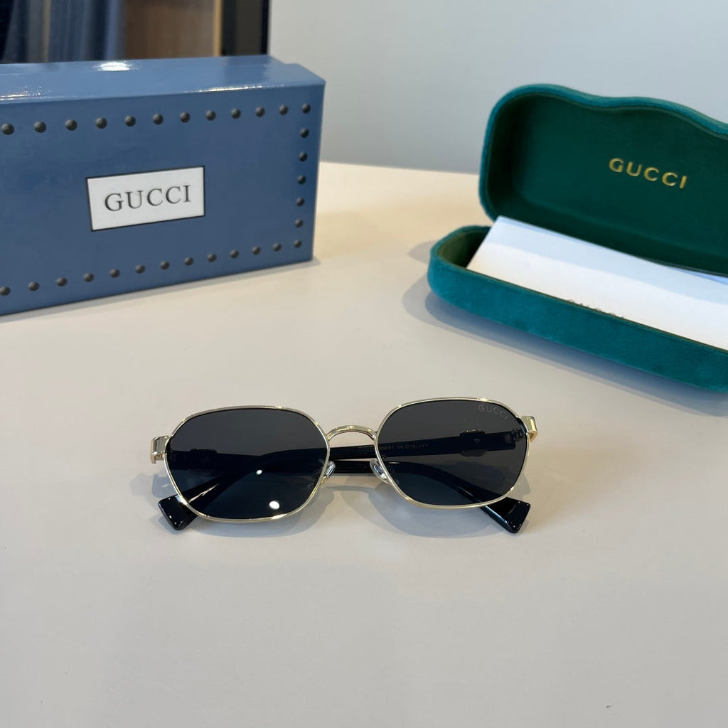 Gucci Polarized Fashion Silver Lens Sunglasses for Men - 866937 - detail image 10