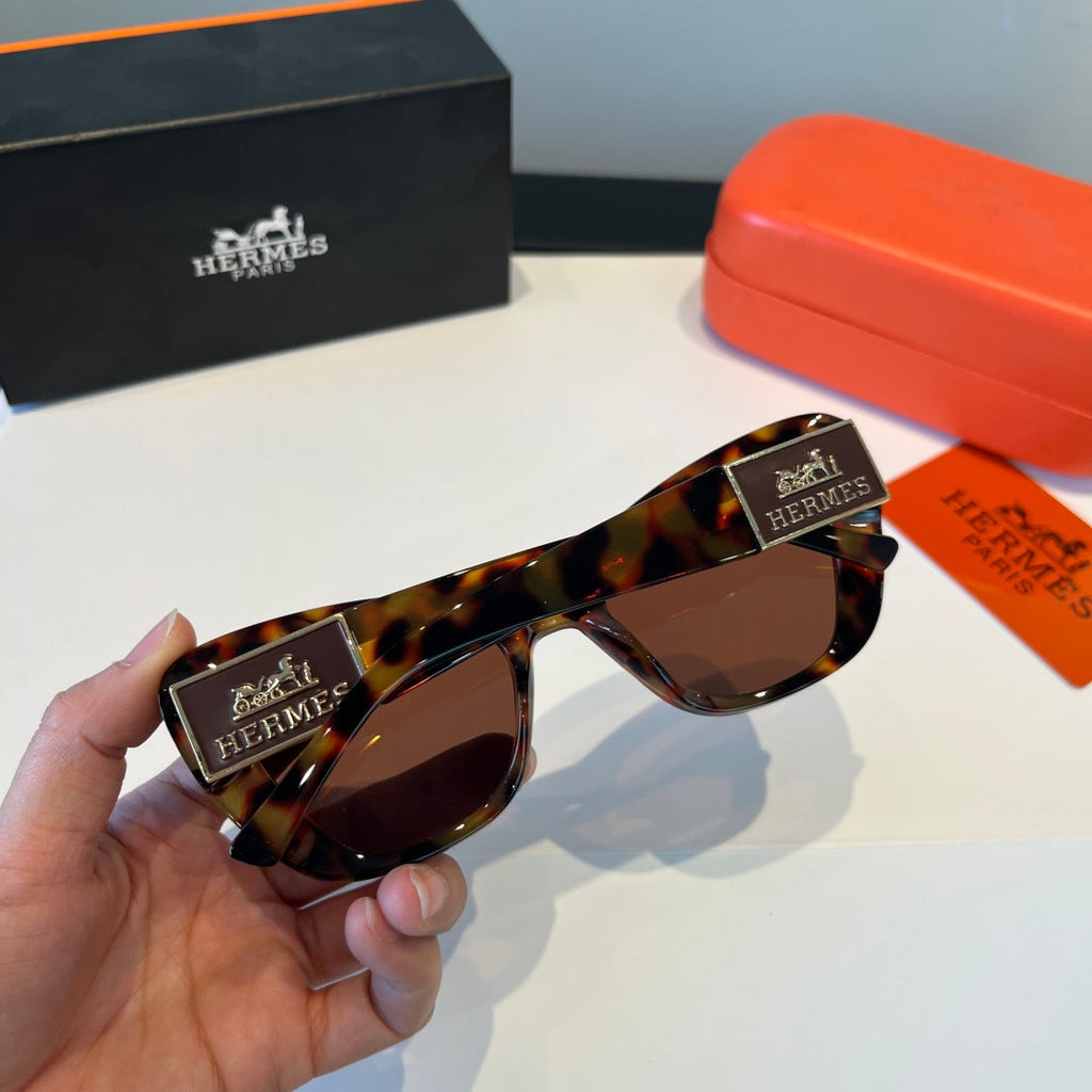 Hermès Oversized Black Lens Sunglasses for Women - 158683 - detail image 7