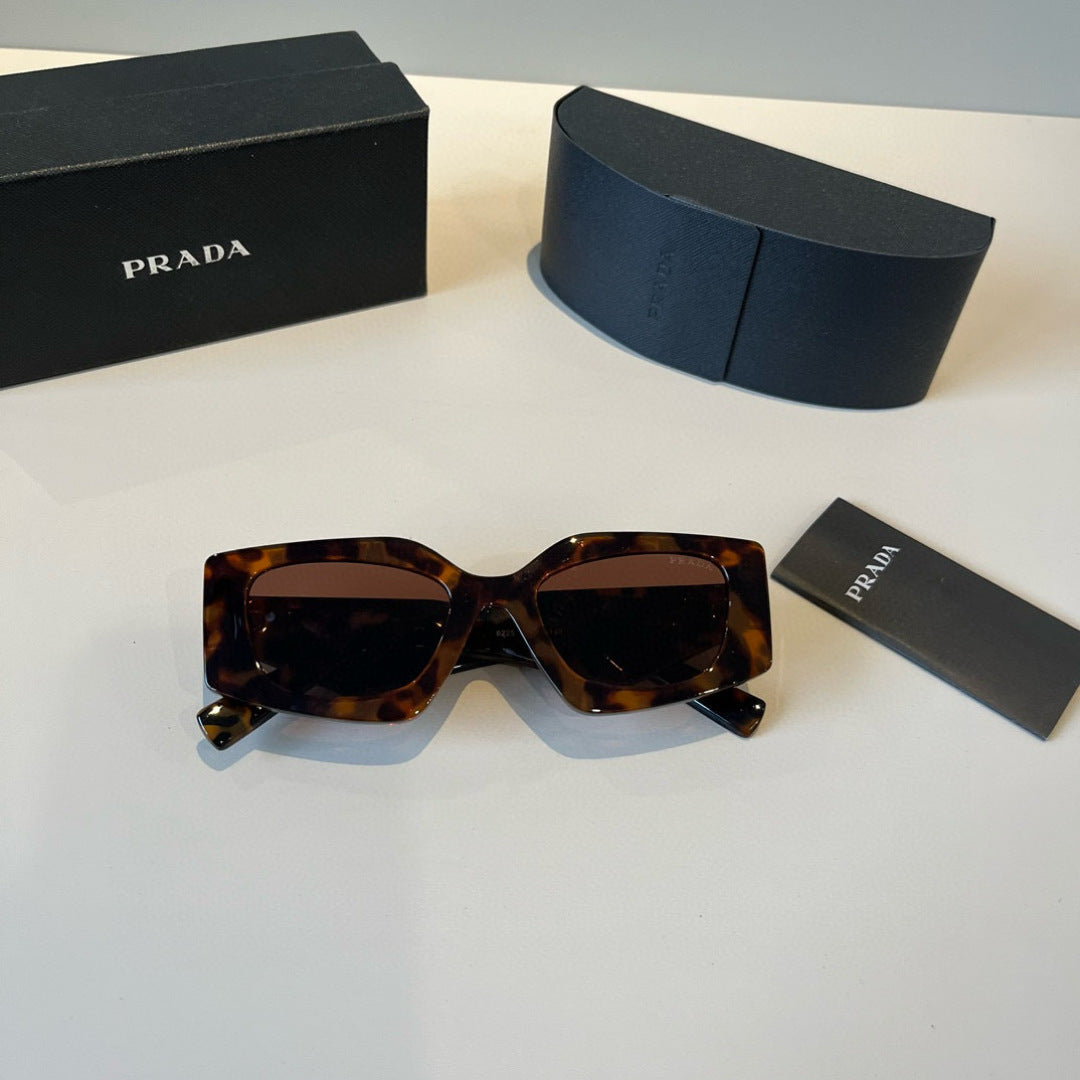 Prada Fashion Black Lens Sunglasses for Men & Women - 432080 - detail image 5