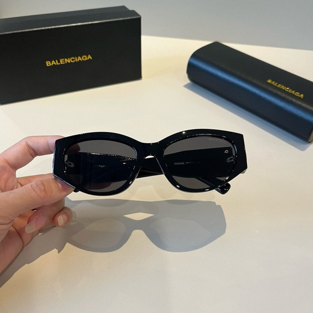 Balenciaga Rectangular Black Lens Sunglasses for Men & Women - 416144 - detail image 8