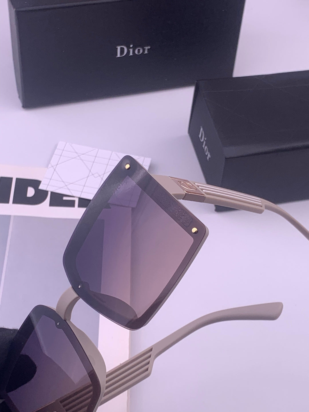 Dior D1297 Polarized Square Gold Lens Sunglasses for Men & Women - 358233 - detail image 3