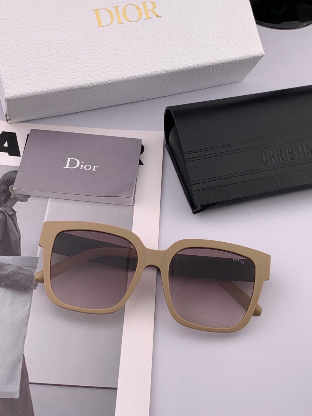Dior D8304 Square Black Lens Sunglasses for Men & Women - 371914 - detail image 2