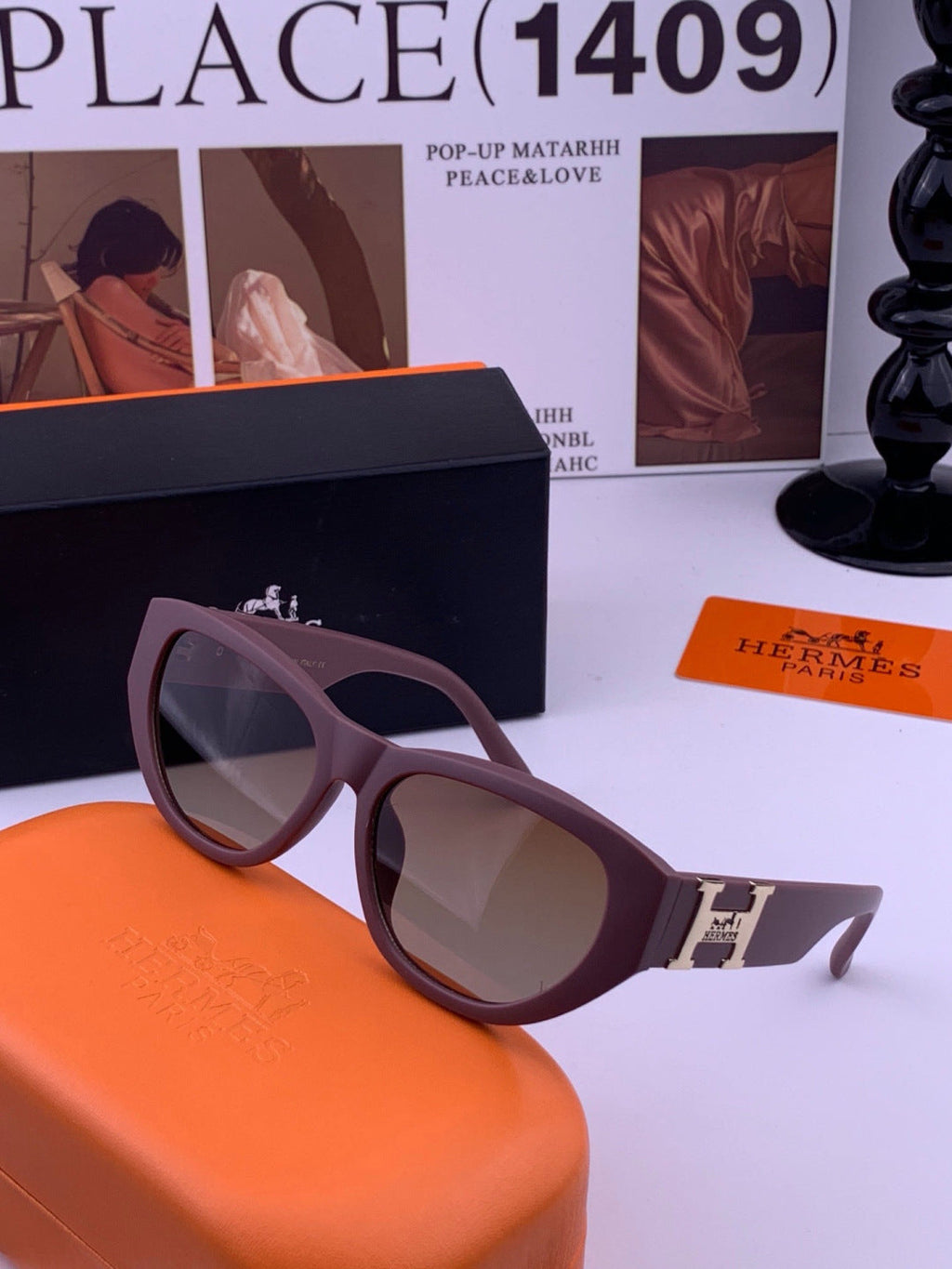 Hermès H37005 Square Red Lens Sunglasses for Men & Women - 416541