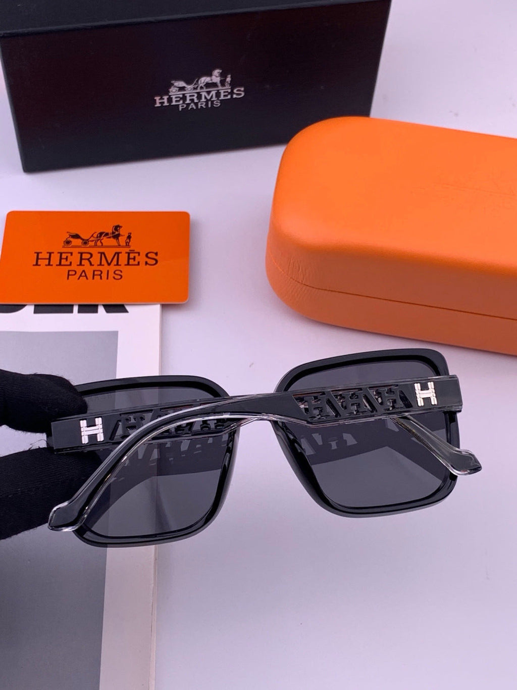Hermès H7993 Square Black Lens Sunglasses for Men & Women - detail image 4