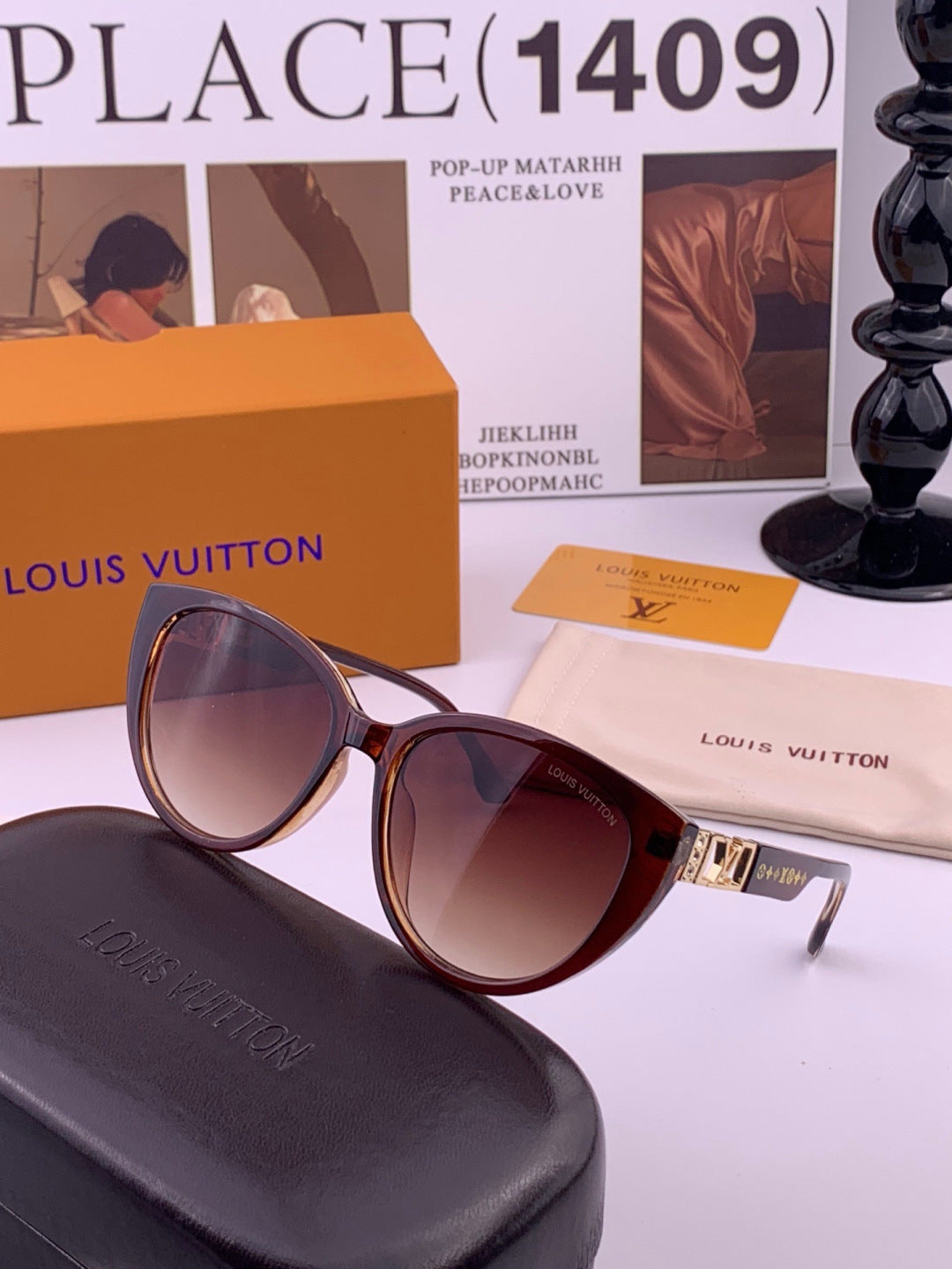 Louis Vuitton L15803 Square Black Lens Sunglasses for Women - 493227 - detail image 4