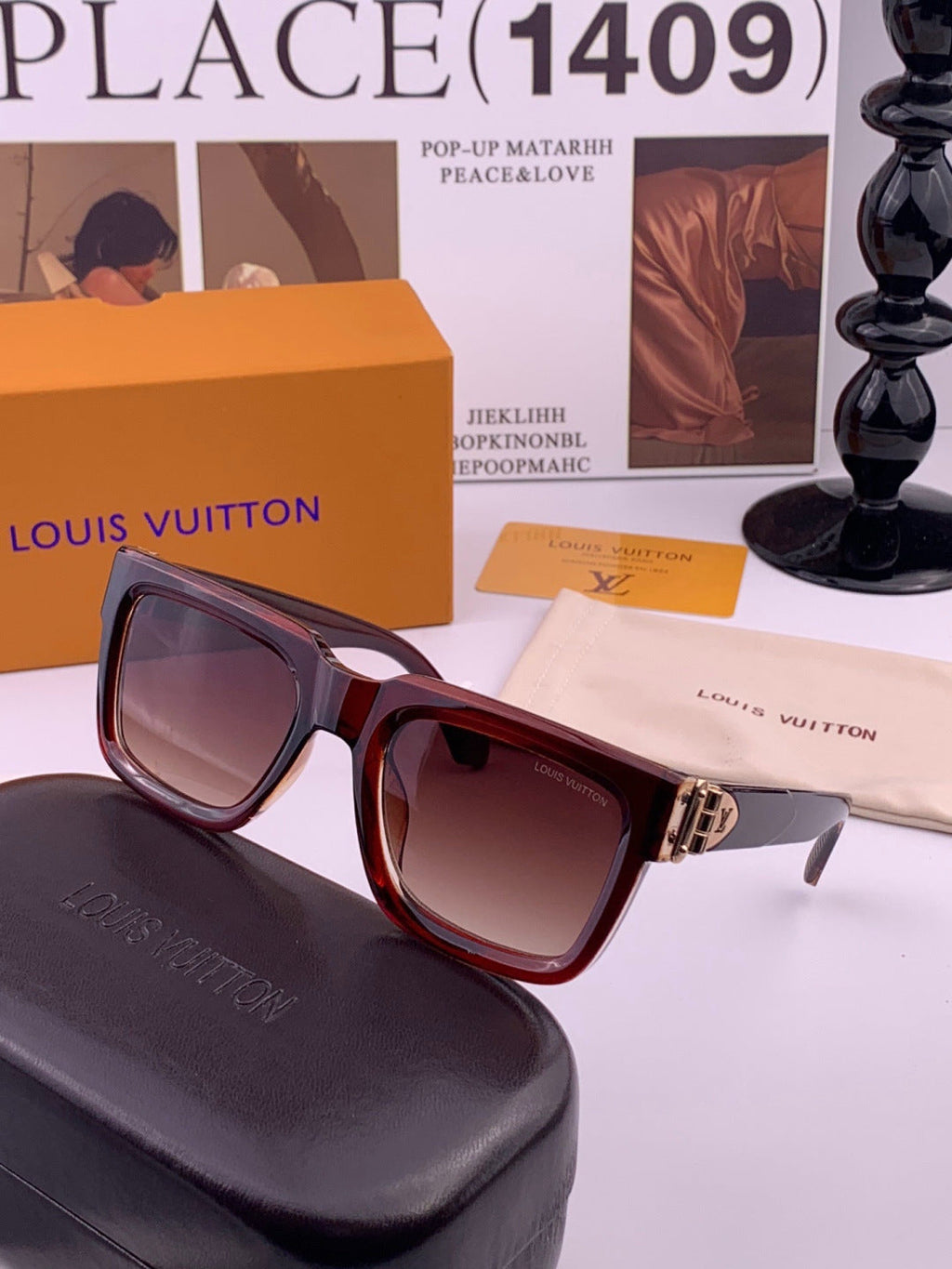 Louis Vuitton L4443 Square Black Lens Sunglasses for Women - detail image 2