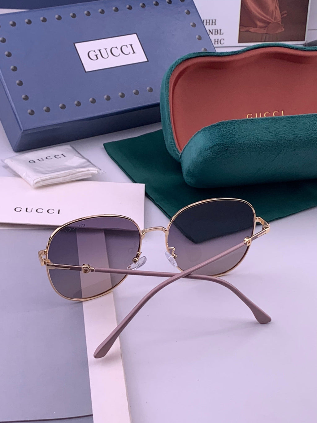 Gucci G8821 Polarized Oversized Black Lens Sunglasses for Men & Women - detail image 4