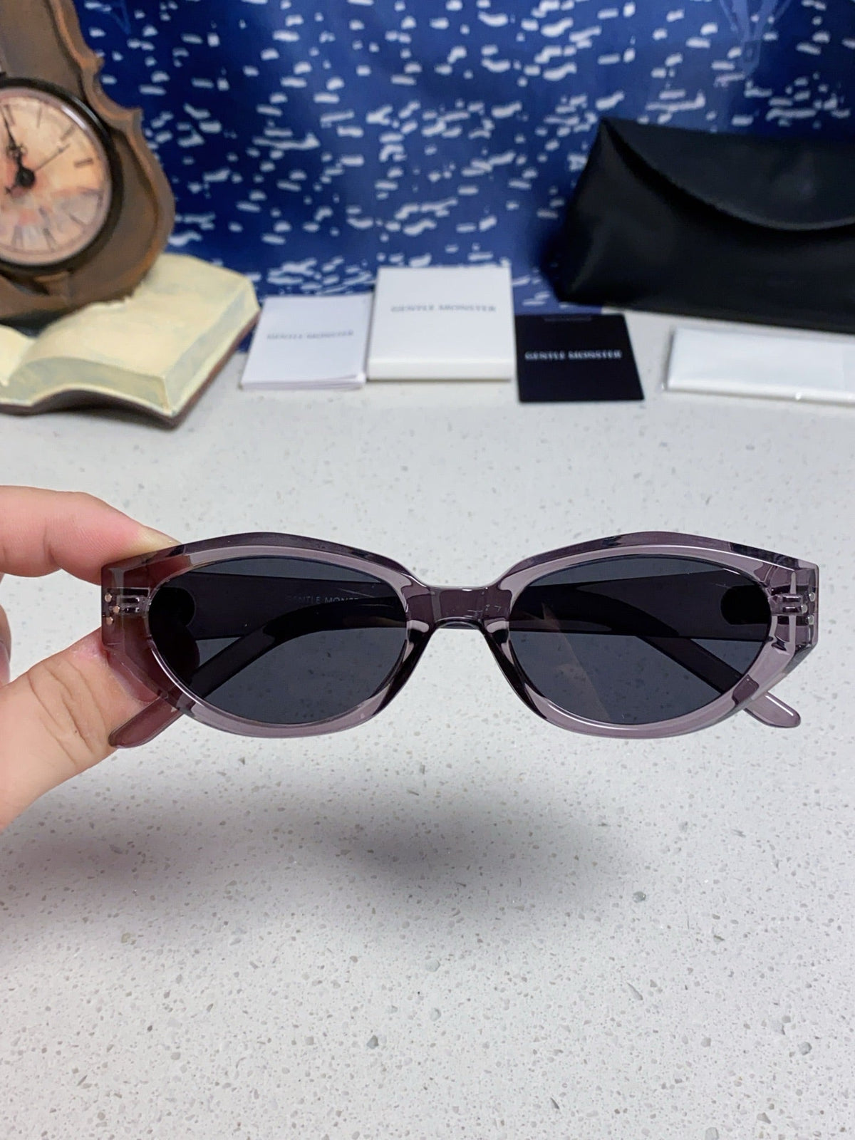 Gentle Monster DADA Cat-Eye Black Lens Sunglasses for Men & Women - 998477 - detail image 4