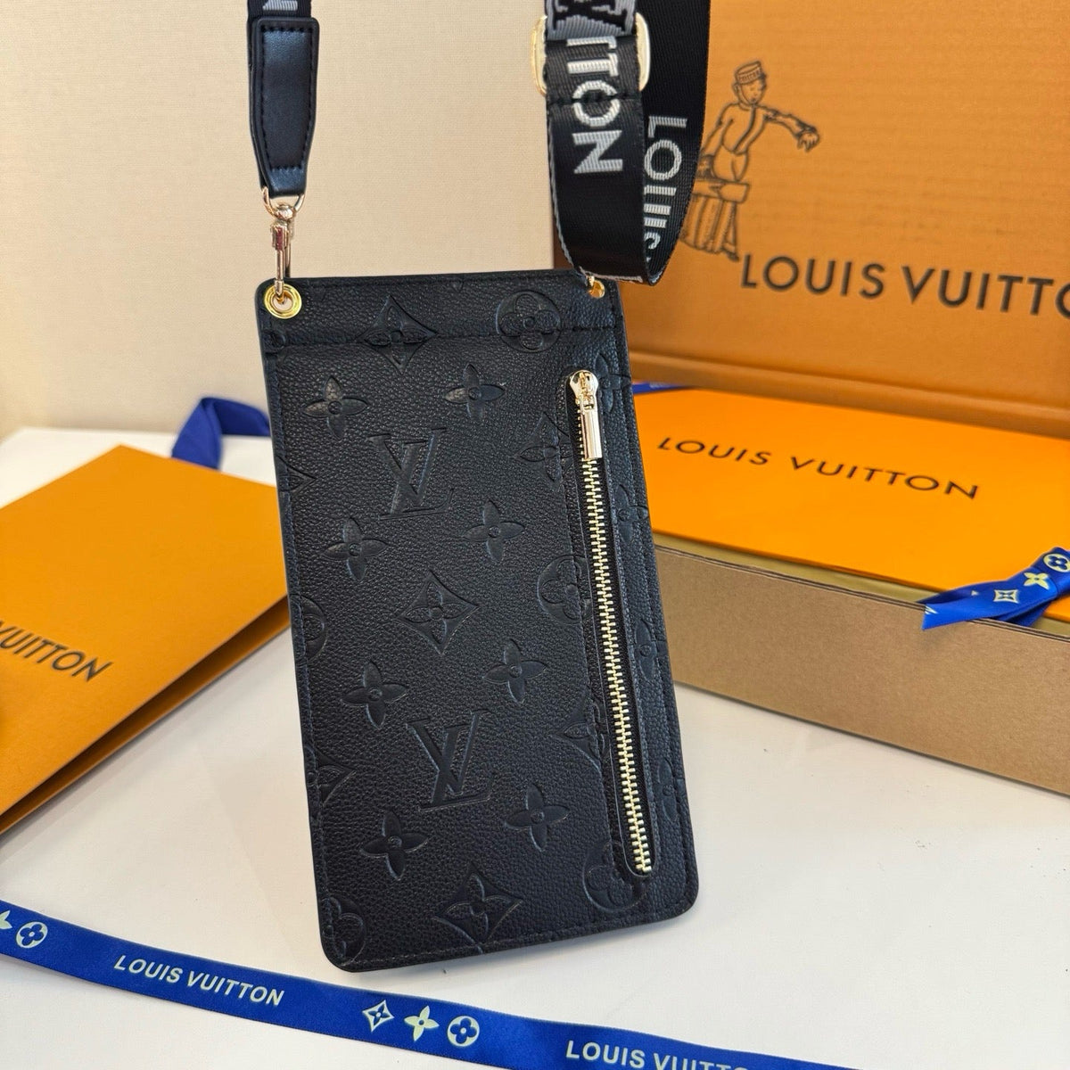 Louis Vuitton Fashion Black Lens Sunglasses for Men & Women - 448520 - detail image 6