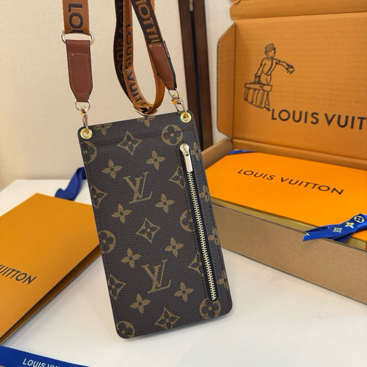 Louis Vuitton Fashion Black Lens Sunglasses for Men & Women - 493130 - detail image 5